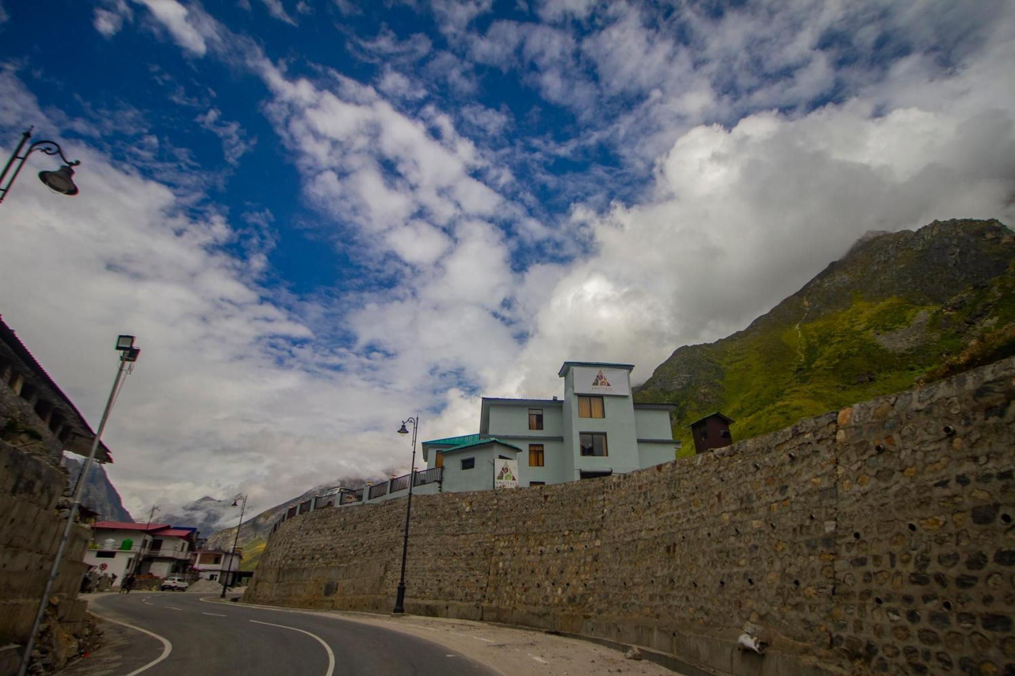 Amritara The Avadh Hotel Badrinath Exterior foto