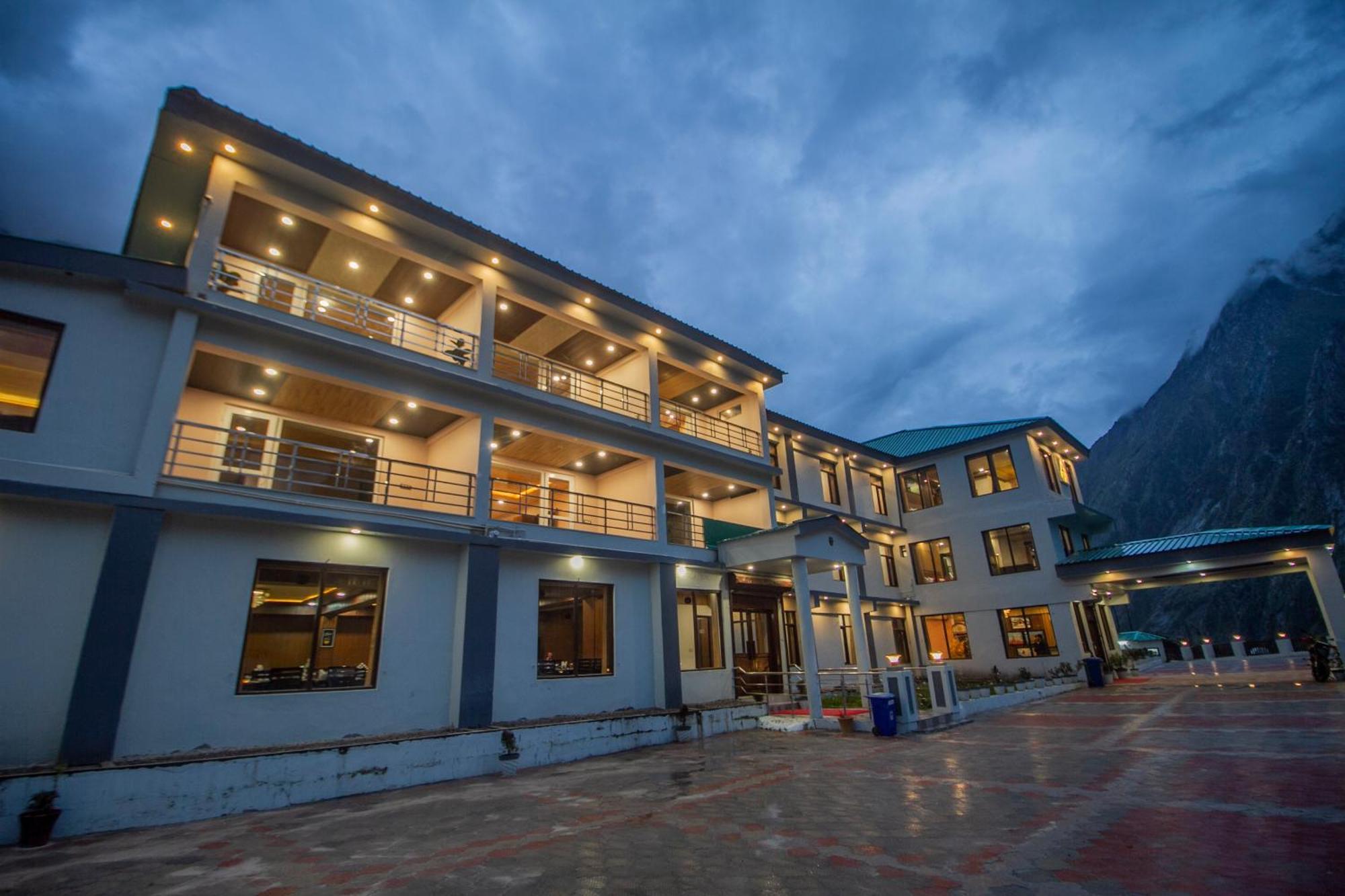 Amritara The Avadh Hotel Badrinath Exterior foto